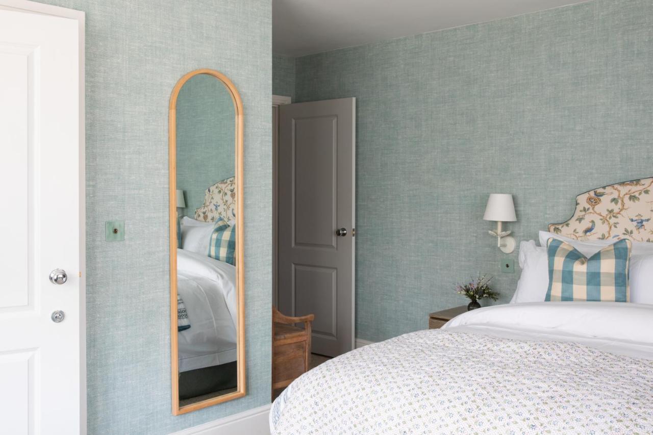 Bed and Breakfast Flint House - Goodwood Events Чичестер Экстерьер фото